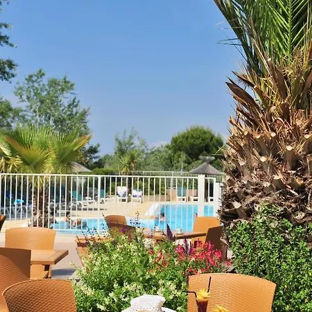 Hotel apartamentowy Azureva Du Roi - Port Camargue 3*