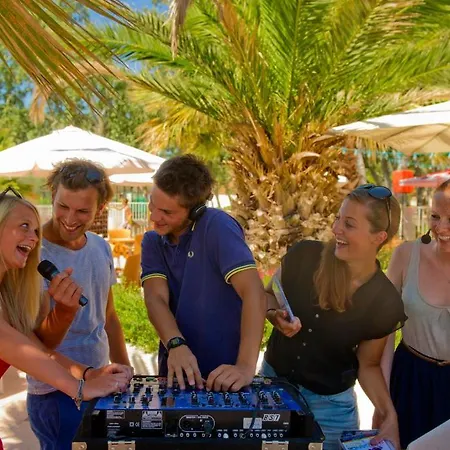 Hotel apartamentowy Azureva Du Roi - Port Camargue Le Grau-du-Roi