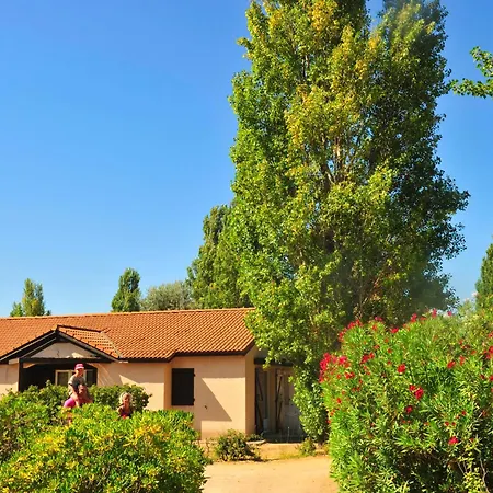 Hotel apartamentowy Azureva Du Roi - Port Camargue 3*