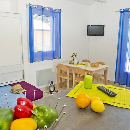 Azureva Du Roi - Port Camargue Aparthotel