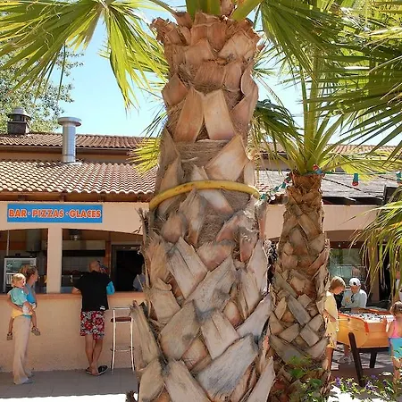Aparthotel Azureva Du Roi - Port Camargue 3*