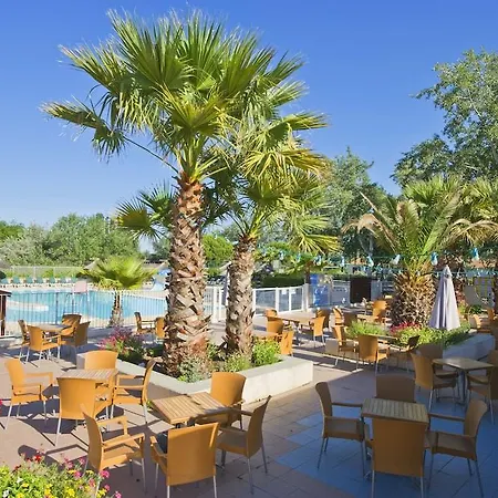 Azureva Du Roi - Port Camargue Aparthotel