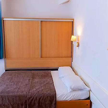 Azureva Du Roi - Port Camargue Aparthotel Le Grau-du-Roi